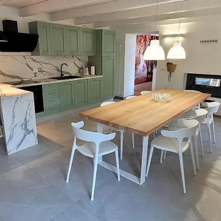 Cozy Nature House Vila Colico